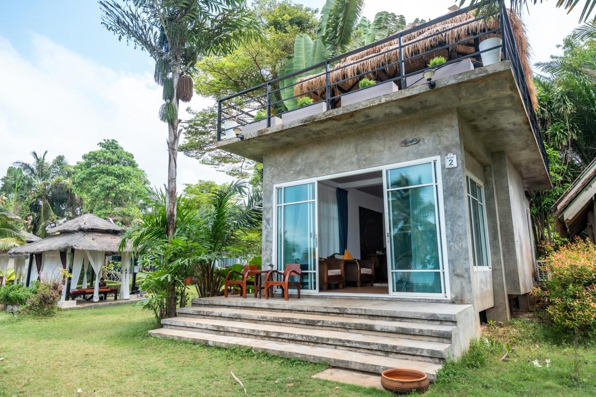 Koh Mak White Sand Beach Exterior photo